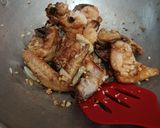 Foto langkah ke 3 dari resep Ayam Goreng Mentega.