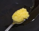 A picture of step 4 of Super apple halwa.