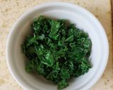 Foto del paso 2 de la receta: Omelette de kale con aguacate