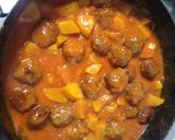 Foto del paso 5 de la receta: Albóndigas con patatas en salsa de tomate