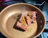 A picture of step 4 of Suddenly Lime Burger Salad.