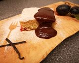 Szilvás mámor-piskóta rozmaringos-szilvaszósszal recept fázis 35 fotója
