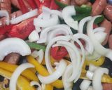 Foto langkah ke 3 dari resep Blackpepper Sausage Skillet.