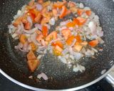 शिमला मिर्च और प्याज़ की स्वादिष्ट सब्ज़ी 😋🌶️🧅 रेसिपी चरण 4 फोटो
