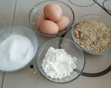 Pas rețetă Prăjitură cu 2 blaturi, cremă cu mascarpone, strat de gem cu nucă și glazură de ciocolată albă 1 fotografie
