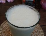 A picture of step 3 of Traditional malai wali sweet lassi.