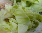 Foto langkah ke 3 dari resep Sup Kentang Ayam Kampung.