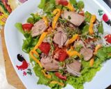 Foto langkah ke 3 dari resep Steamed Chicken with Microgreen Salad.