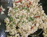 Foto langkah ke 3 dari resep Nasi Goreng Daun Jeruk.