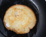 A picture of step 2 of Pan-toast Bread.