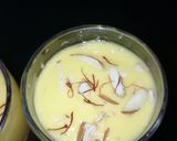 A picture of step 4 of Mango,strawberry layered lassi.