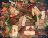 Foto del paso 2 de la receta: Noodles de espinaca con verdura y tofu