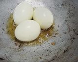 A picture of step 2 of Afghani egg curry.