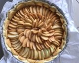 Une image de l'étape 2 de Tarte aux pommes chèvre miel et feta.