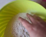 A picture of step 3 of Chicken paratha.