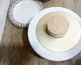 A picture of step 3 of New Year Mini Cake 2023.
