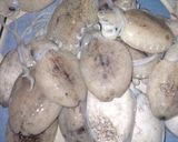 Foto langkah ke 1 dari resep Cumi sotong bumbu kuning +.