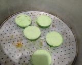 Foto langkah ke 5 dari resep Kue Putu dengan Cetakan.