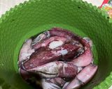 Foto langkah ke 1 dari resep Cumi hitam masak saos tiram.