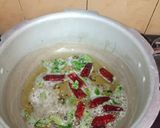 A picture of step 3 of Rice Upma.