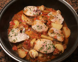 Foto del paso 20 de la receta: Cazuela de merluza con almejas y patatas rosadas