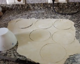 Foto del paso 5 de la receta: Empanadillas de langostinos