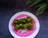 यू पी वाले धनिया आलू विथ बीटरूट डिप(U P WALE DHANIYA ALOO WITH BEETROOT DIP RECIPE IN HINDI)I) रेसिपी चरण 9 फोटो