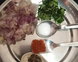 பிரட் ஆம்லெட் ரெசிபி ஸ்டேப் 1 புகைப்படம்