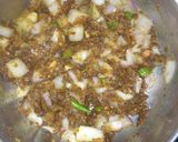 A picture of step 2 of ব্রেডক্সাম্ব মোগলাই.