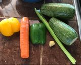 Foto del paso 1 de la receta: Vegetales en tiras salteados