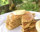 Hình bước làm 3 của món Pancakes Chuối Yến Mạch