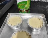 Foto langkah ke 4 dari resep Matcha Burnt Cheesecake.