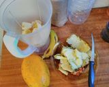 A picture of step 1 of Pawpaw,pineapple,banana smoothie#15misorlessrecipe.