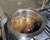 मसाला चहा (Masala Chai Recipe In Marathi) रेसिपी स्टेप 2 फोटो 