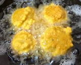 A picture of step 15 of Aloo Matar Sabudana Vada.