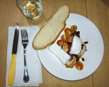 Foto del paso 12 de la receta: Pechuga de pavo con vino blanco, pasas y uva