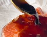 調味簡單的日本家常菜炙燒焦糖味噌鮭魚(鮭魚西京燒）的食譜步驟2照片