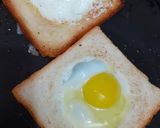 A picture of step 2 of Egg Cheese Toast ❤.