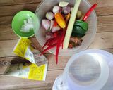 Foto langkah ke 1 dari resep Gulai Pakis Udang Tahu.