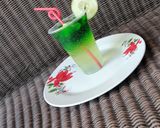 A picture of step 1 of Mojito drink.