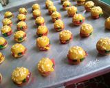 Foto langkah ke 3 dari resep Kue Kering Nastar "Hamburger".