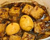 A picture of step 9 of Braised Pork Rice with Braised Eggs and Fried Tofu.
