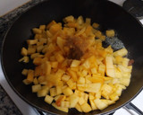Foto del paso 9 de la receta: Bracito de crema de praliné de avellanas y compota de caqui cubierto de yema quemada (sin gluten)