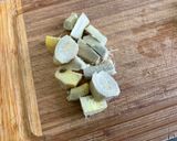 Une image de l'étape 5 de Dahl au curry jaune, légumes, cajous et gingembre au lait de coco.