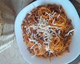 A picture of step 4 of Pasta bolognese.
