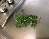 Une image de l'étape 3 de Galettes de carottes aux courgettes, herbes et emmental.