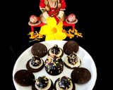 A picture of step 5 of Oreo Biscuit Chocolate Modak.