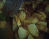 A picture of step 8 of Aloo & Shimla Mirch.