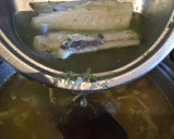 Foto del paso 7 de la receta: Sopa de verduras con rape y gambas