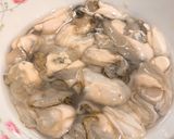 A picture of step 2 of Oyster Omelette (O-a-tsian).